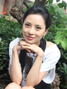 曾珍个人资料,才华横溢的青年才俊，引领时代潮流的先锋人物  第3张