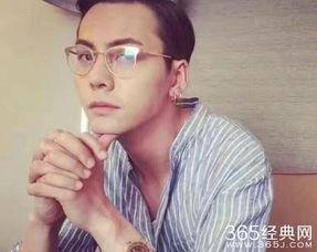 戴眼镜光头的男明星,戴眼镜光头男明星的独特魅力 第3张 戴眼镜光头的男明星,戴眼镜光头男明星的独特魅力 第3张