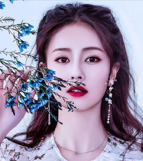 热门网红 七,揭秘网络红人的成功秘诀 第2张 热门网红 七,揭秘网络红人的成功秘诀 第2张