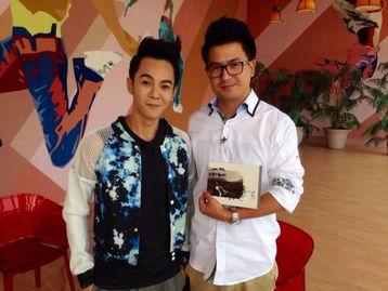 娱乐最前线主持人,揭秘主持人的魅力与风采