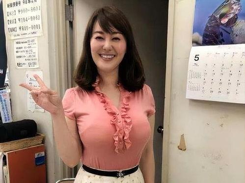 日本 新闻女主播,风采与魅力的完美融合 第1张 日本 新闻女主播,风采与魅力的完美融合 第1张